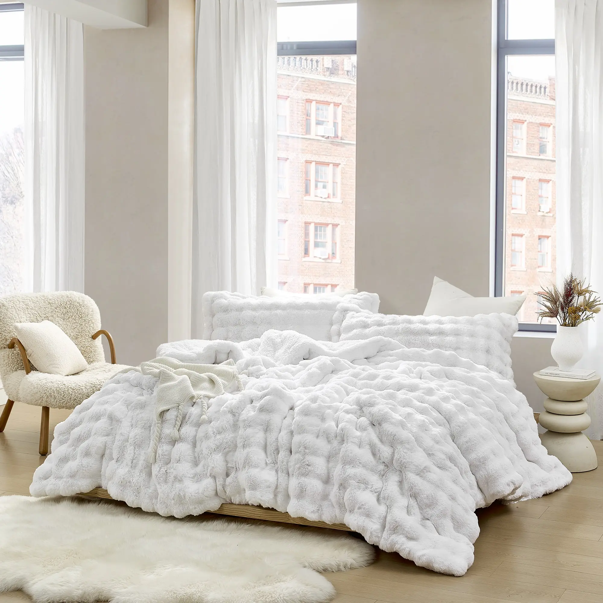 Snowball Chunky Bunny - Coma Inducer Oversized Comforter Set - White