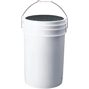 Sporting Goods Ball Bucket with Lid, White