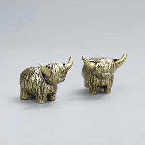 Vintage Highland Cow Brass Figurines Set of 2, Mini Decorative Ornaments for Bookshelf & Tea Table, Unique Creative Gift Ideas, Vintage Home Decor