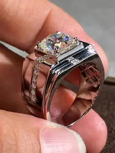 1 Pc Gorgeous Cubic Zirconia Ring For Men For Wedding Engagement Anniversary Party Jewelry Valentine's Day Gift Elegant Ring