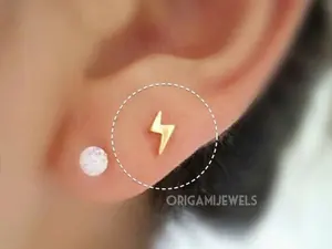 Lightning Bolt Cartilage Earring • Threadless Push Pin Tiny Tragus Studs • 18g Bolt Conch Labret • Dainty Cartilage Piercing Small Gold Stud
