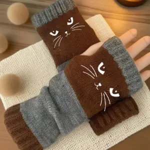 Cat Embroidery Splicing Knitted Gloves Warm Gloves Fashion Leaky Finger Casual Women's Gloves Outfits