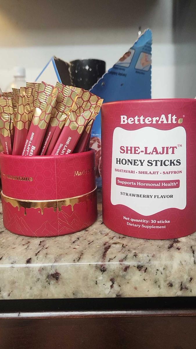 Item: 30 Strawberry Sticks