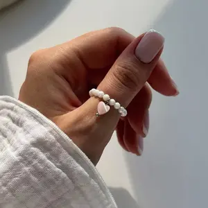 Vintage Originality String of Beads Elastic Cord Heart Shape S Pendant Rings for Women Elegant Round Bead Rings Jewelry Gift