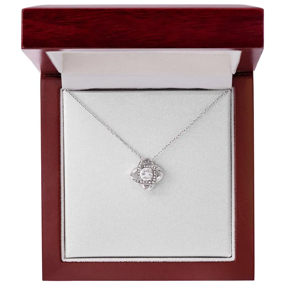 14K White Gold Finish / Luxury Box	
