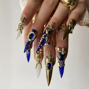 Emerald Green Press On False Nails - Handmade Set with Gold Foil, 3D Nail Art, Rhinestones - Elegant for Luxury Party Use