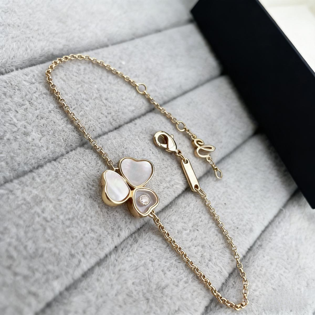 High Quality Dainty Gold Clover Pendant Bracelet Everyday Wear Enamel Chain for Women