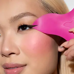 All-in-One Makeup Helper. This handy tool makes it easy to apply contour, , blush, and more. Perfect for creative looks or everyday makeup. It helps keep your  in place and prevents fallout for a clean, smooth finish its #ONOtool