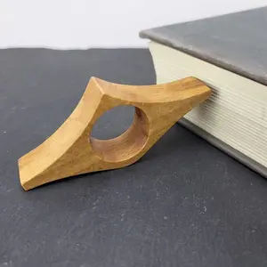 Creative Reading Page Finger Holder, Wooden Portable Thumb Page Holder, Reading Aid Tool, Book Accessories, Office Accessories, Faith Engraving, More Sacred.