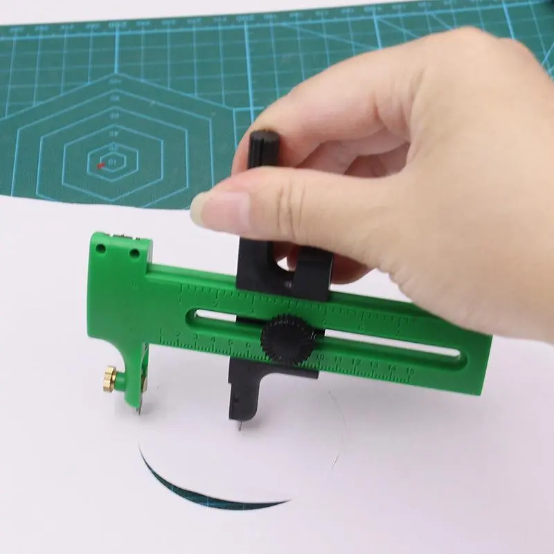 1/2pcs Adjustable Compass Circle Cutter, 0.8-5.9inch/2-15cm, Rotary Compass Circle Cutter, Paper Trimmer, Craft Cutting Machine, Circular Cutting Tool, Round Paper Craft Supplies, Cutting Tool For Art, Crafting, DIY, Wallpaper Handwork