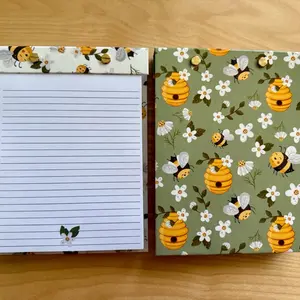 Bumble Bee Refillable Notepad with Tear Off Pages, Minimalist Design, Reusable Notepad, Durable Cover, Snap Sheet Notepad, Refillable Edition Meeting Minutes