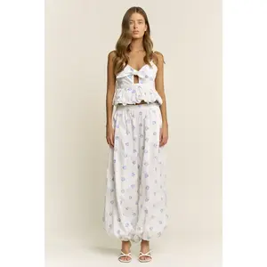 CLAUDIA EMBROIDERED TOP