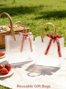 Valentines Day Gift Bag Transparent PVC Reusable With Ribbon Handles For Birthday Present Wrapping Frosted Holiday Packaging Bag Party Gift Packs