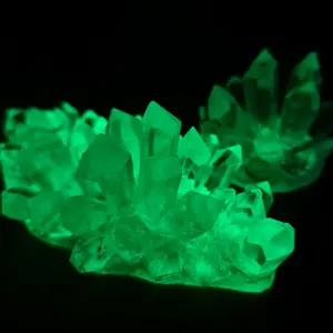 Set of 2 Aerithite Radioactive Shards (1 Large, 1 Small) – Toxic Green Glow in the Dark Resin Crystals, Cyberpunk Dystopia Prop, Forbidden Core Specimen