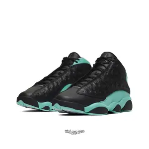 Black and Green High-Top Retro Basketball Shoes with Textured Leather and Suede Upper, Mint Green Midsole