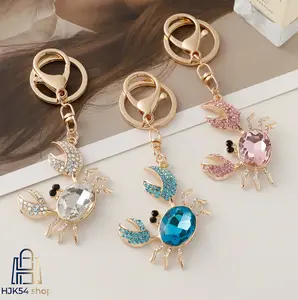 Women's Multicolor Rhinestone Crab Keychain - Gold-Plated, Crystal Lobster Clasp, Sparkly Ocean Animal Bag Charm Keychains, Rhinestone Motif, Gold-Colored for Car Keys, Handbags, Purse Birthday Gift