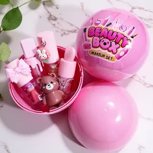 Round Beauty Box Lip Makeup Set 5-Piece, Cute Bunny Keychain, Colored Lip Oil, Bear Lip Gloss, Moisturizing Lip Balm, Christmas Gift, Lip Moisturizer