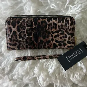 Leopard Print Wristlet Wallet