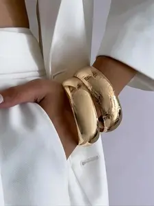 2pcs/Set Elegant Exaggerated Metal Pattern Zinc Alloy Bangle Bracelet, Vintage Minimalist Casual Party Women Couples Holiday Birthday Versatile Chunky Jewelry Bracelet Set Gift