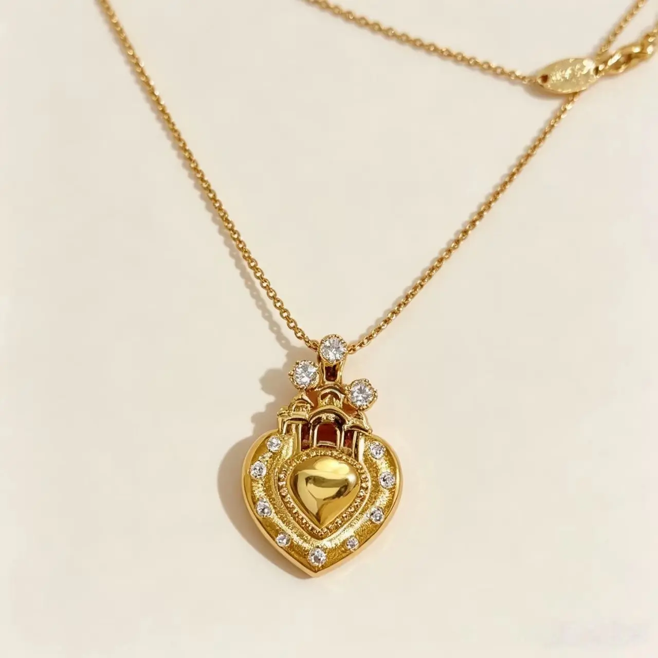 My Timeless Love Lock Necklace Golden Heart That Holds My Secrets,French Romantic Dream Castle Heart Necklace, Luxury Fashion Statement Design with Exquisite Diamond-Encrusted Heart Pendant for Women