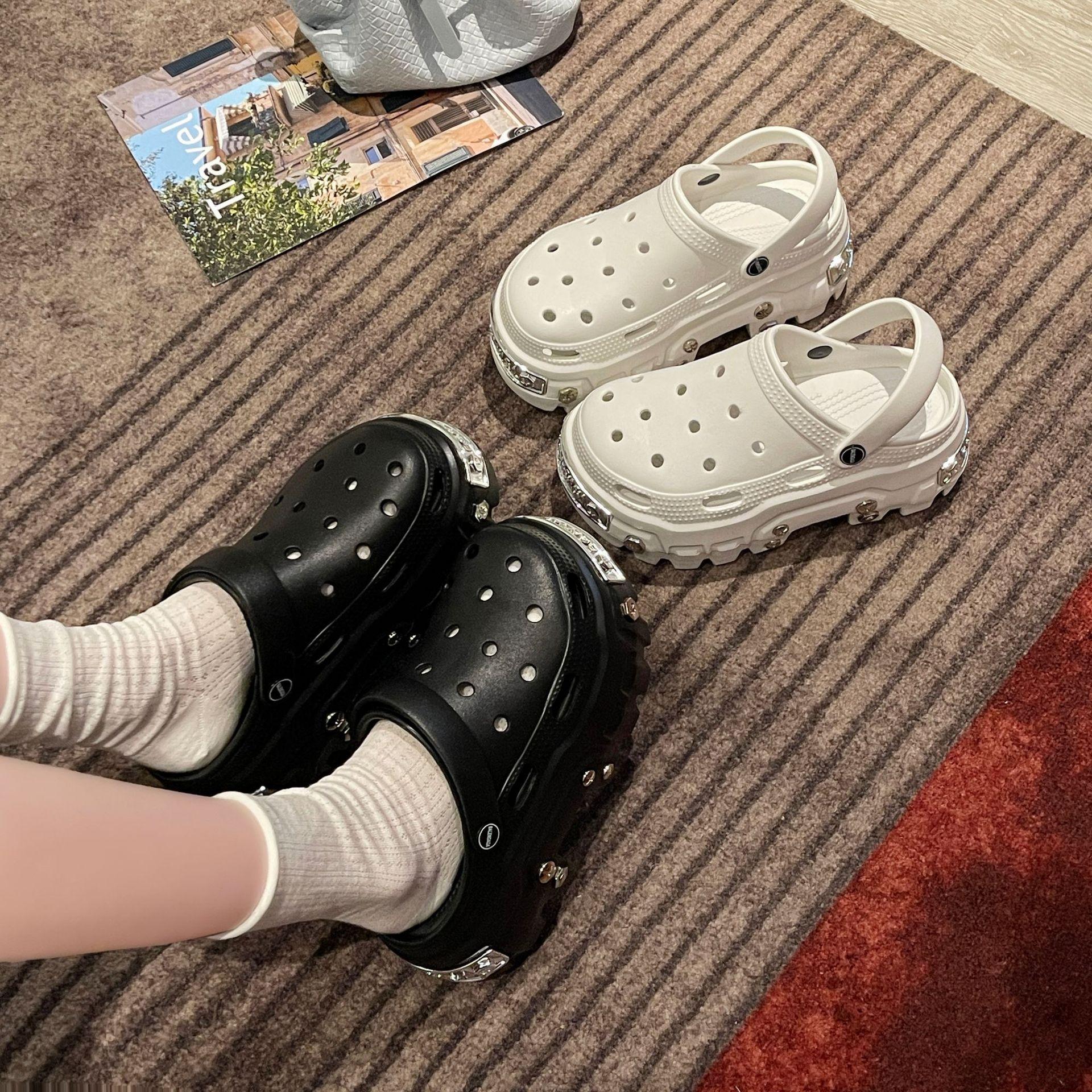 Women's Chunky Platform Casual Shoes Collection – 6 Styles in Black & White Women's Chunky Platform Casual Shoes Collection – 6 Styles in Black & White