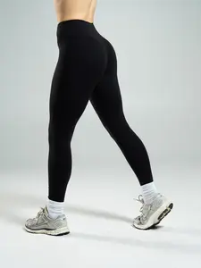 Aura Ultra-High Rise Legging - Black