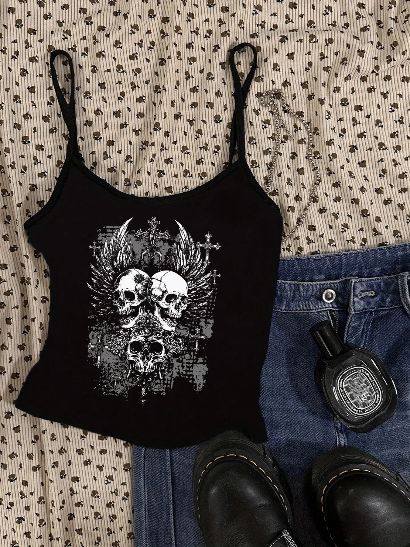 Women's Skull Print Crop Cami Top, Grunge Tank Top, Y2K Fashion Casual Adjustable Strap Top for Daily Outdoor Wear, Ladies Clothes for All Seasons, Sleeveless Cami Tops