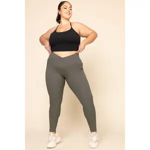 Crisscross Hourglass® Legging with Pockets - English Ivy
