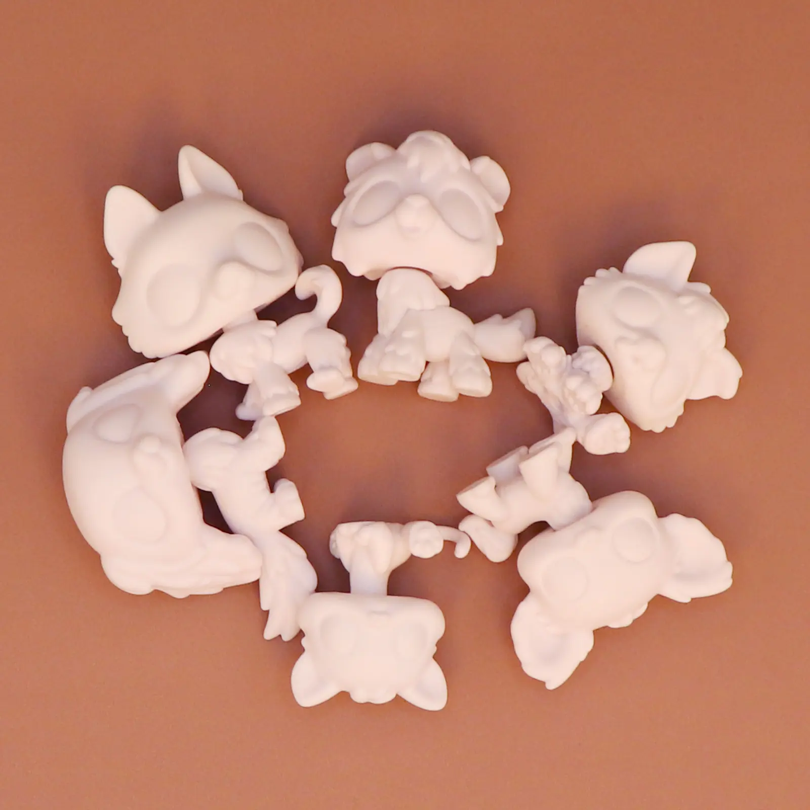 6 pcs Blank White Unpainted Cat Figurines Set of 6, Paintable Mini Kitten Statues, DIY Custom Painting Bobble Head Plastic Animal Figures, Blank Craft Toys for Kids Art Decor & Handmade Gift