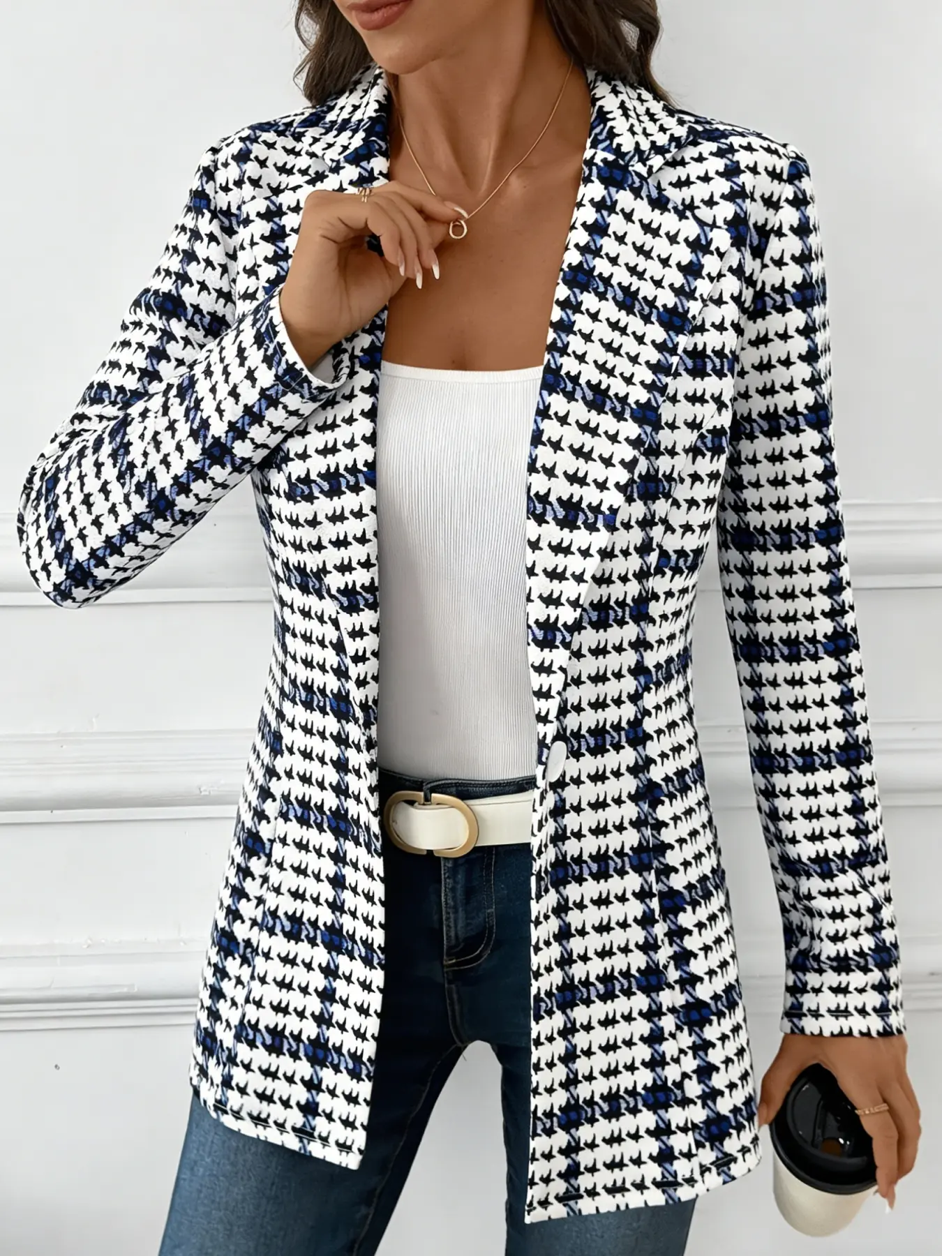 A blue and white herringbone long sleeved Work Office Blazer Jackets Business Attire Clothes for women, Lady, with a classic herringbone pattern that looks slim and suitable for commuting to work, shopping, and outdoor activities