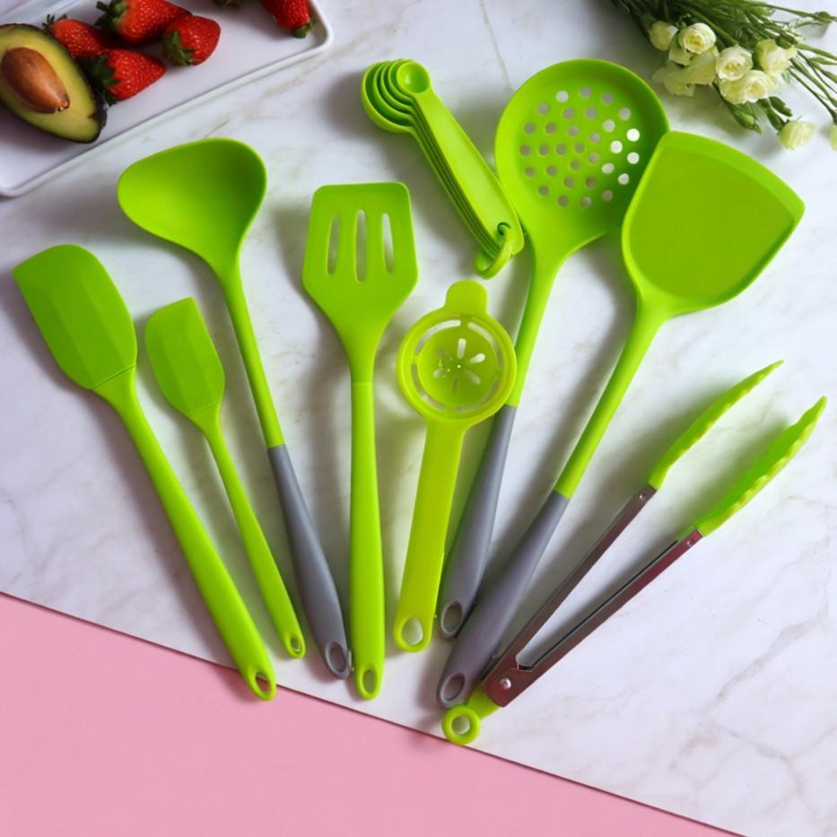 15-Piece Kitchen Knife Set: Solid Wood & Plastic Knife Block, Including Chef's Knife, Japanese-Style Knife, Meat/Vegetable Knife, Chicken Bone Knife, German-Style Steak Knife. Multi-Color Stainless Steel, Ideal for Home Storage & Gifting. Silicone Cutting