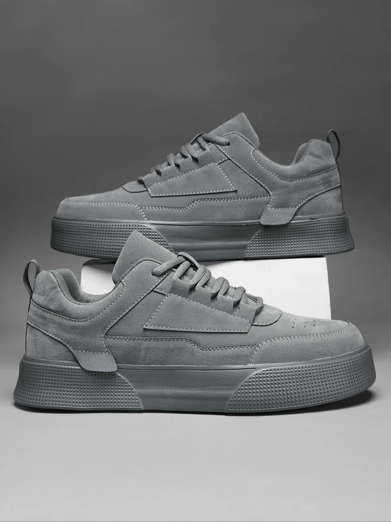 Men's Lace Up Low Top Sneakers, Footwear Sneakers, Stylish Sneakers, Casual Comfortable Breathable Sports Shoes, Lightweight Casual Sneakers, All-match Round Toe Shoes for Daily Wear