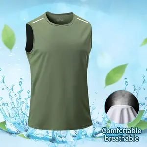 Men’s quick-dry solid-color sleeveless crewneck tank top, available in multiple colors, suitable for summer workouts like gym sessions and running.