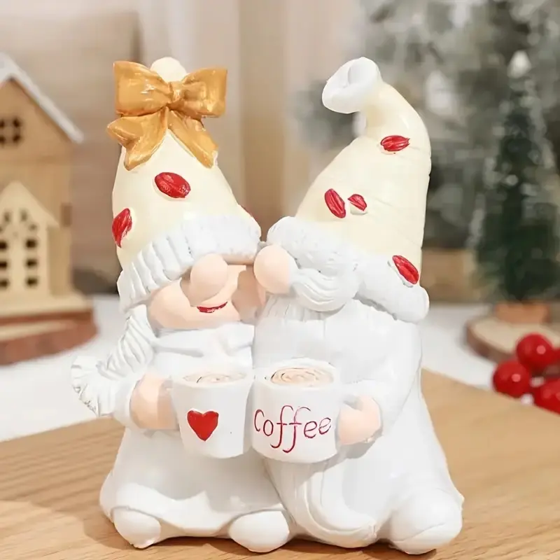 Resin Christmas Gnome Couple Statue, Winter Coffee Figurine, Love-Themed Indoor & Outdoor Holiday Decor, Versatile Room Decoration