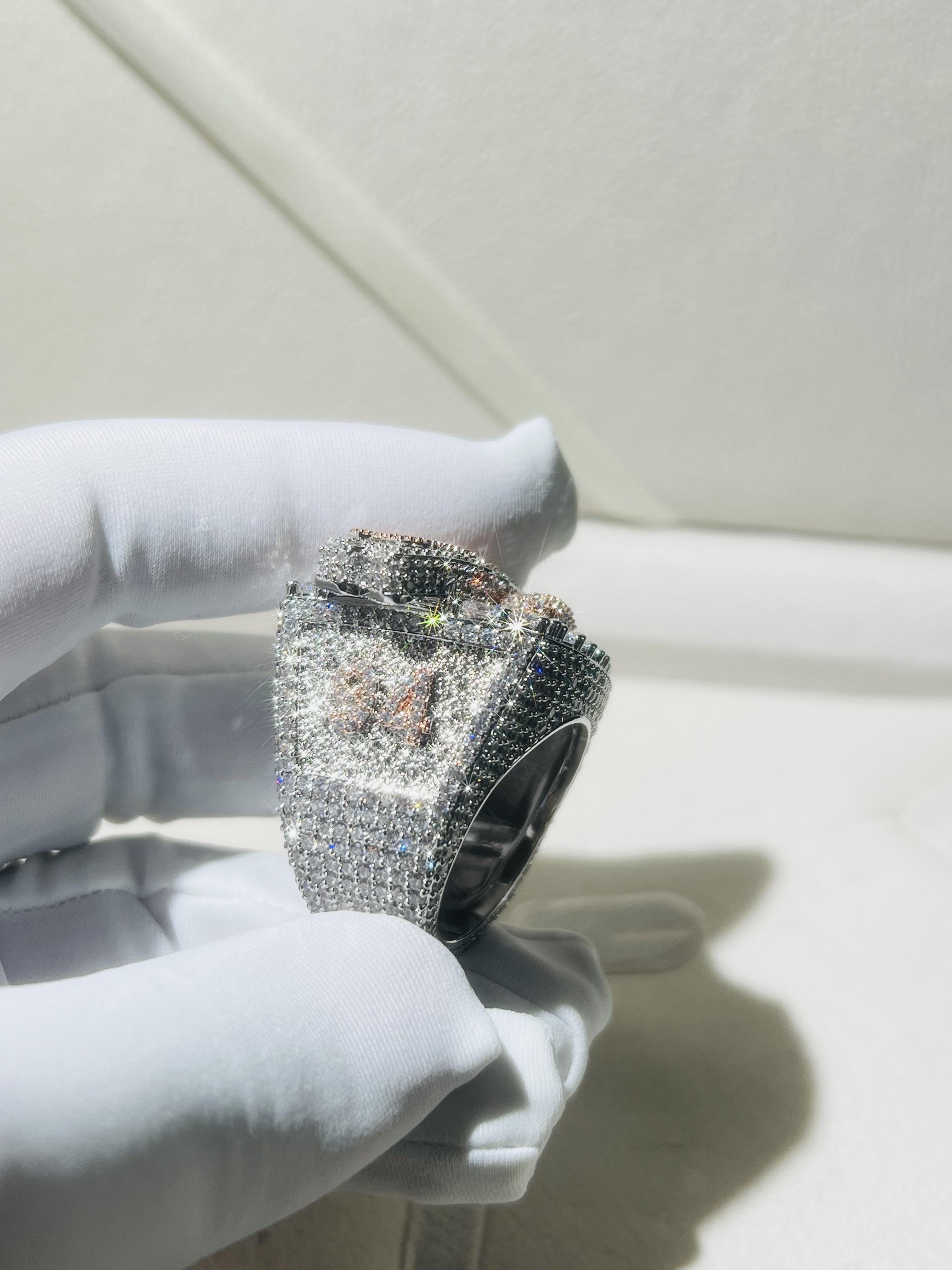 Personalized custom style hip-hop champion ring, authentic VVS boutique ice luxury style ring, men's high-end ring, Mother's Day and Father's Day gifts, holiday limited high-end style ring, exclusive for street rap singers