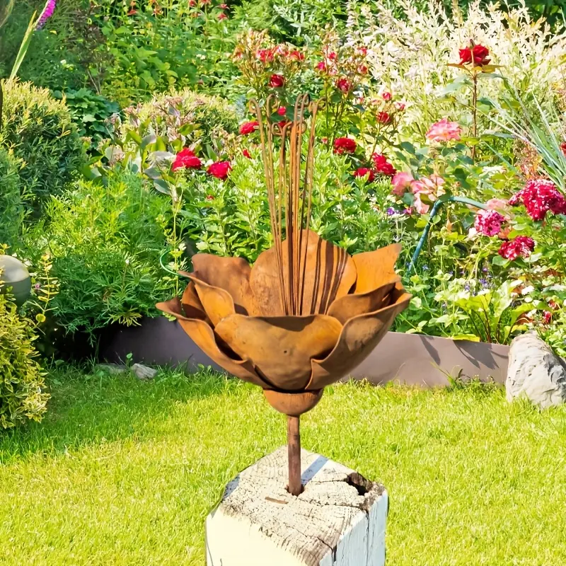 Rustic Iron Rose-Shaped Succulent Planter, Flower Pots, Metal Planters, Decorative Flower Pot, Geometric Pattern Metal Vase for Home & Garden, Ideal for Valentines & Mothers Day Gifts