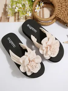 Sweet Girl Style Flower Decorated Sandals, Summer Outdoor Thick Sole Height Increasing Beach Slippers, Comfortable and Stylish, Platform Slippers, Beach Slides Sandals