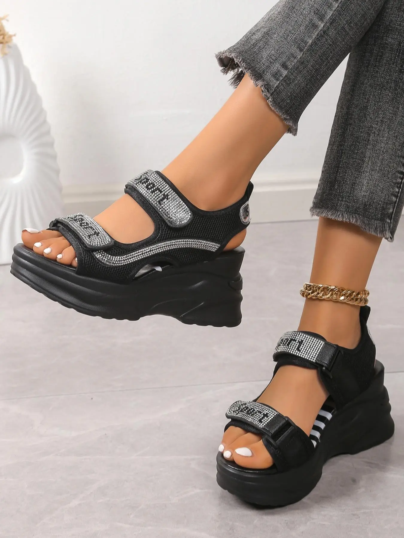 Women's Fashionable Embellished Platform Sandals, Casual Comfortable Lightweight Adjustable Strap Sandals for Summer, Casual Trendy Sandals, Non-slip Versatile Sandals for Women & Girls, Walking Shoes
