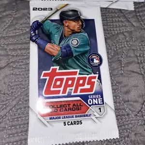 2023 Topps Series One Pack