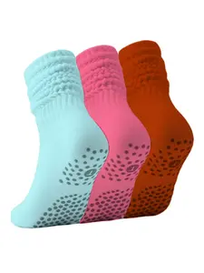 3 Pairs Women's Pilates Mid-Calf Socks, Loose Fit Yoga Socks with Non-Slip Grip, Ideal for Ballet, Dance, and Hospital Use