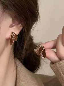 Vintage Elegant Amber/marble Leaf Earrings, Autumn Winter -Enhancing Jewelry, Unique Design, French Style, Retro Fashion