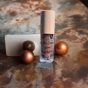 Erika Bronzer and Mini Blender