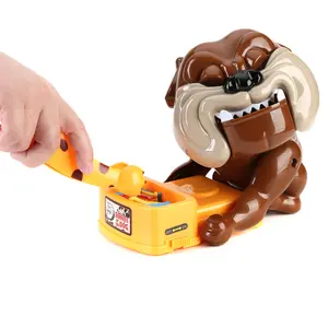 Creative Gag prank toy (1 set), Beware of vicious dogs biting people and hands toy, Steal bones and bite hands electric Electronic tabletop game, parent-child interactive game prank toy (no battery, bring three batteries of size 5)