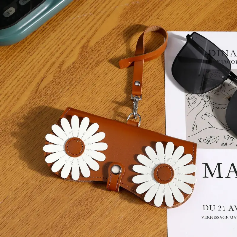 BY-8018: Daisy Brown