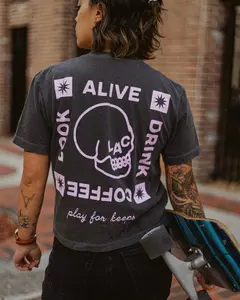 Look Alive Crop Tee