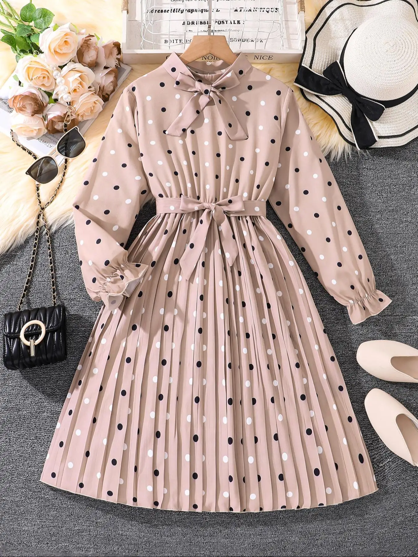 Girl's Polka Dot Print Belted Pleated Dress, Casual Bishop Sleeve Keyhole Neckline Pleated Dress for Fall & Winter, Kids Clothes for Daily Wear