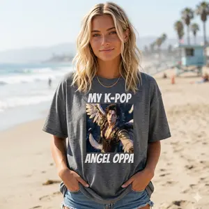 K-Pop Idol Off-Duty Style Oversized Streetwear Tee, Korean Idol Aesthetic T-shirt, Casual Fan Shirt for Women, Unisex Cotton Streetwear