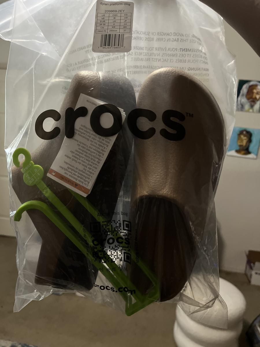 Item: Sepia, Womens 8