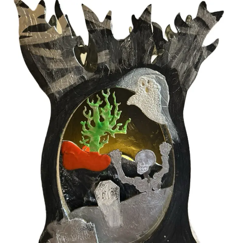 Screaming Skeleton Diorama for Halloween with Spooky Elements and Halloween Decor