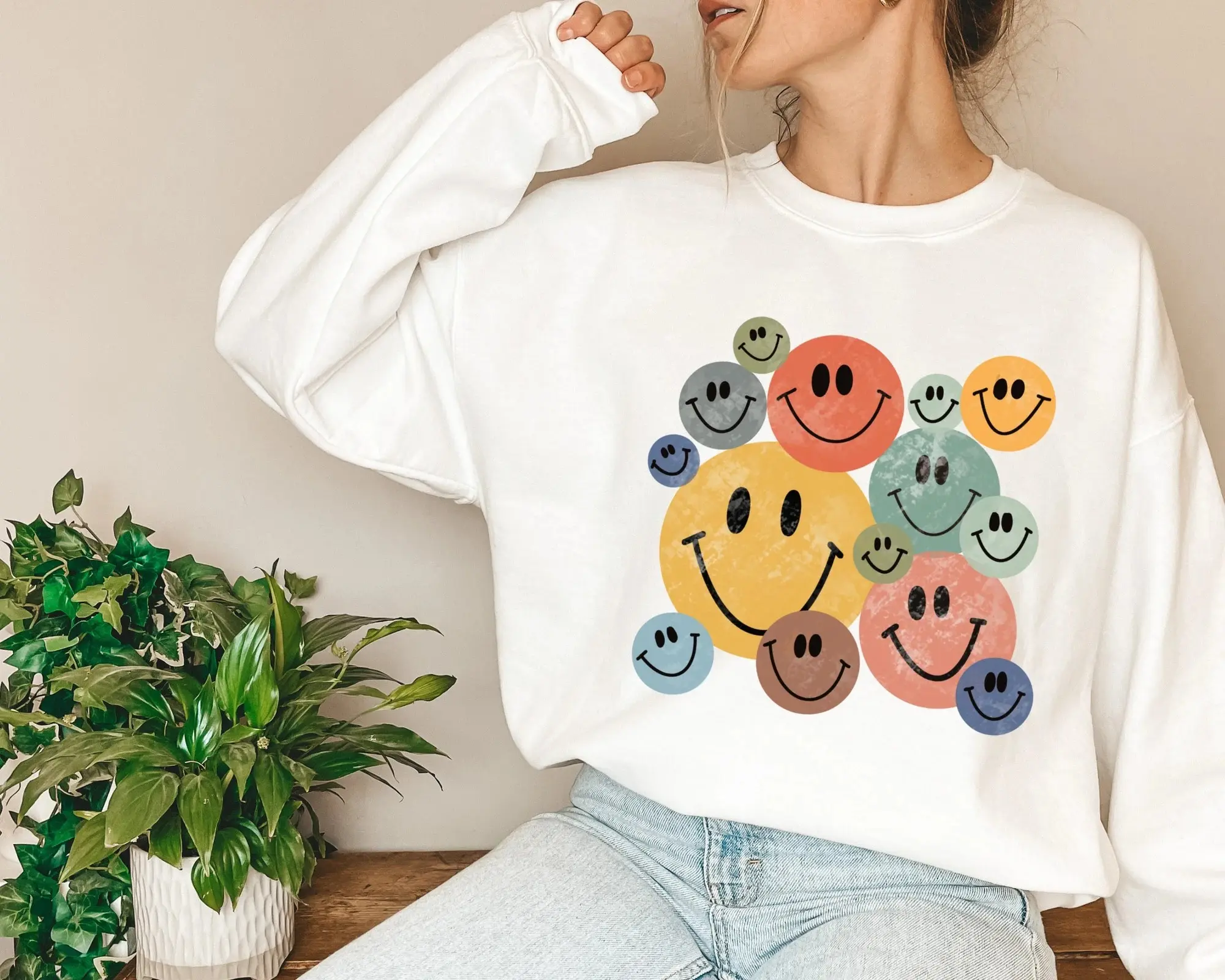 Retro Smiley Face Sweatshirt, Oversized Hoodie, Smile Face Aesthetic Hoodie, Smiley Face, Trendy Positive